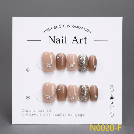 Uñas cuadradas cortas para noviembre y diciembre 