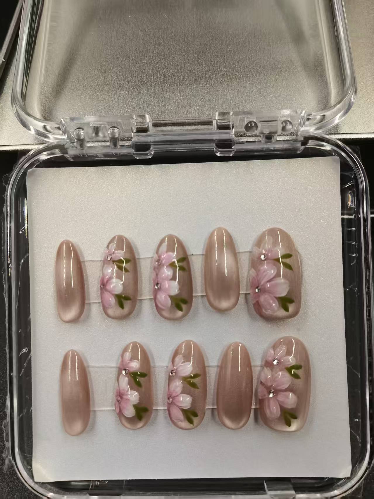 1052 - Uñas postizas hechas a mano, de presión, removibles