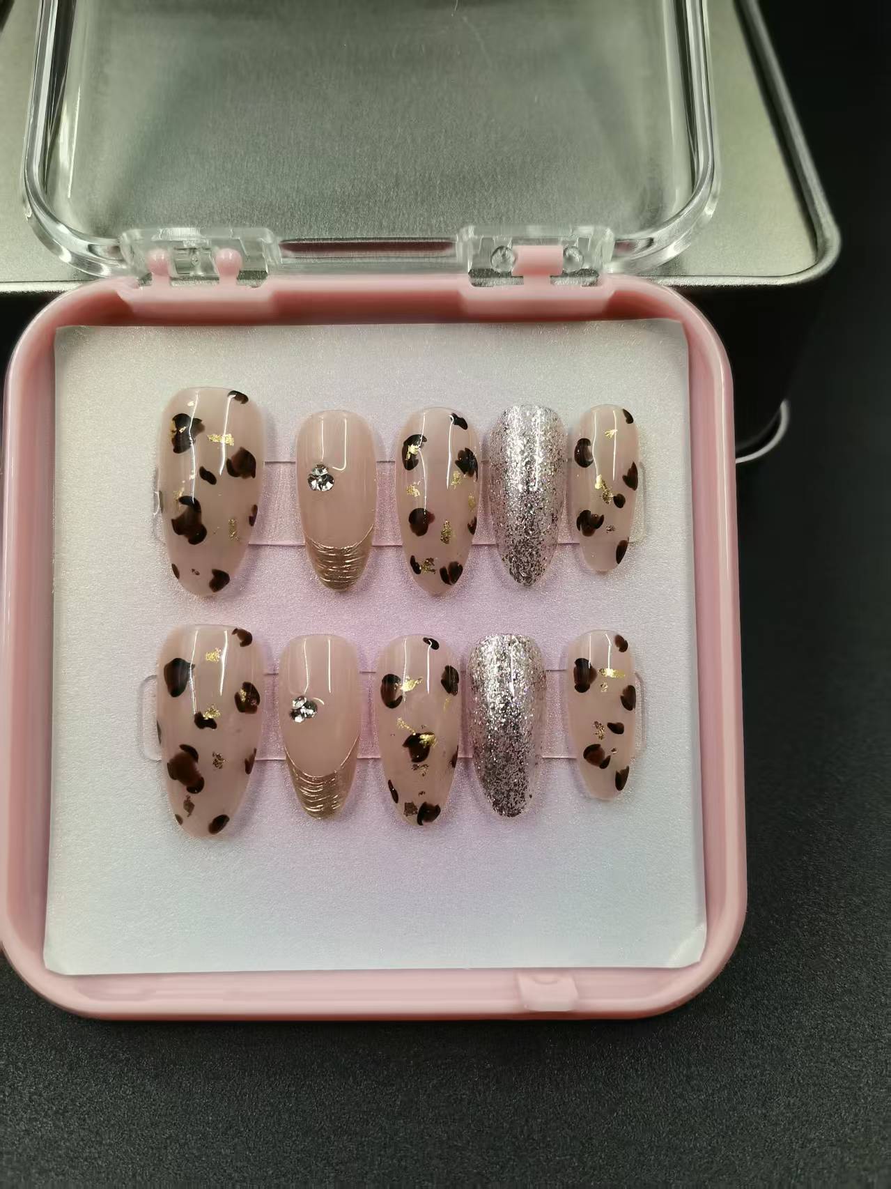 1049- Uñas postizas hechas a mano, de presión, removibles