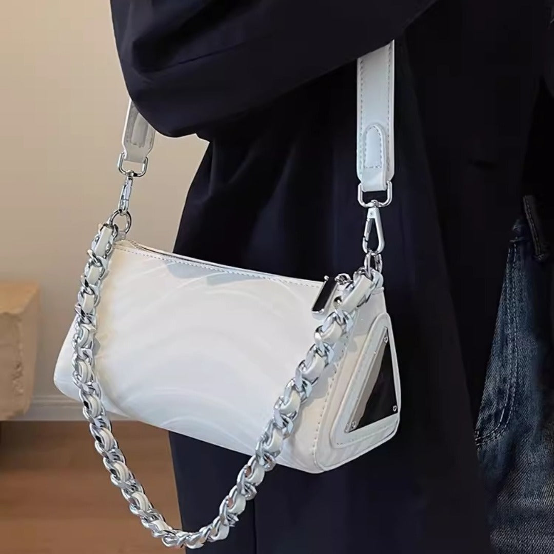 Bolso bandolera versátil para mujer, bolso de hombro plateado con cadena, pequeño bolso bandolera metálico 