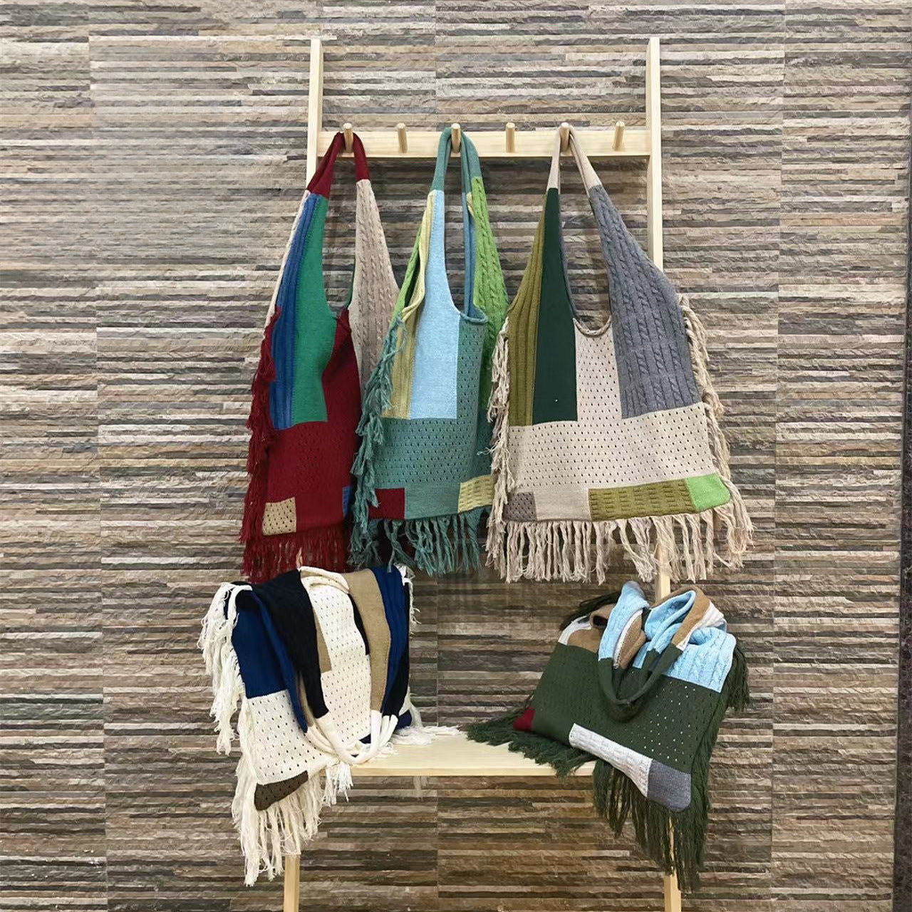 Bolso con borla para mujer, bolso de hombro de punto con diseño de empalme, bolso hobo de punto retro sencillo y versátil 