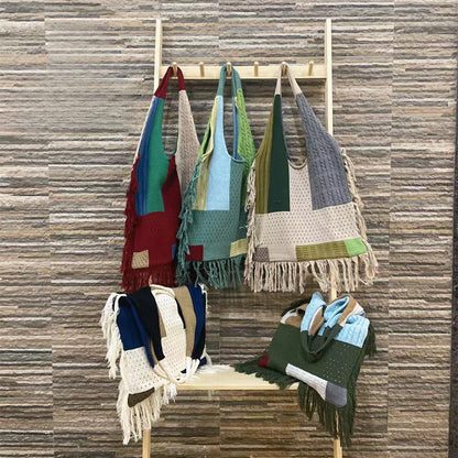 Bolso con borla para mujer, bolso de hombro de punto con diseño de empalme, bolso hobo de punto retro sencillo y versátil 