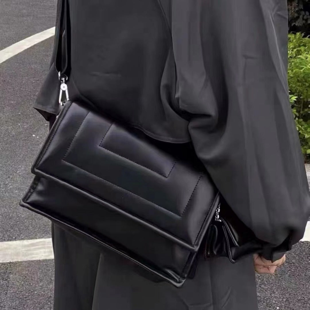 Bolso de piel suave para mujer, bolso de hombro de gran capacidad, bolso acolchado, bolso tote para ir al trabajo. 