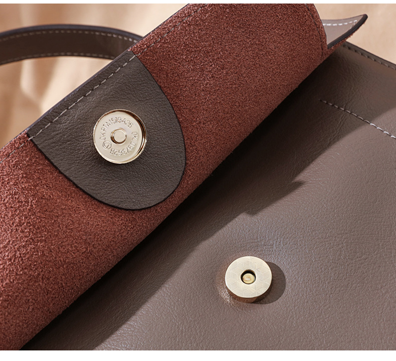 Bolso bandolera de piel auténtica de moda, estilo retro, gran capacidad, para llevar al hombro o cruzado, colección primavera/verano 2025.